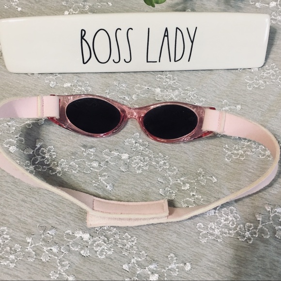 UVeez Classic Band Flex Fit Sunglasses in Pink - Picture 2 of 4